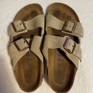Birkenstock Taupe Leather size 6 for women